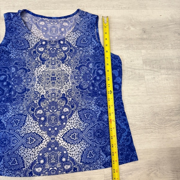 Blue Paisley Sleeveless Top - flowy - Picture 8 of 12